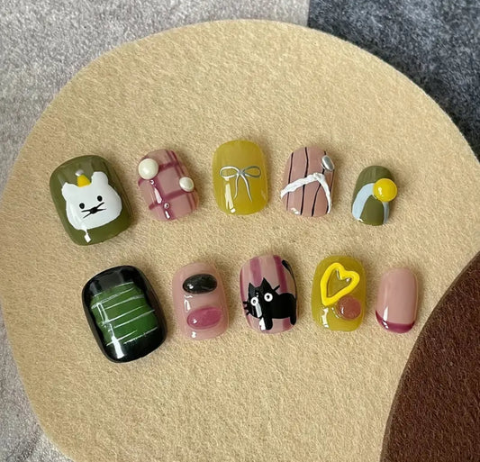 Cat nails