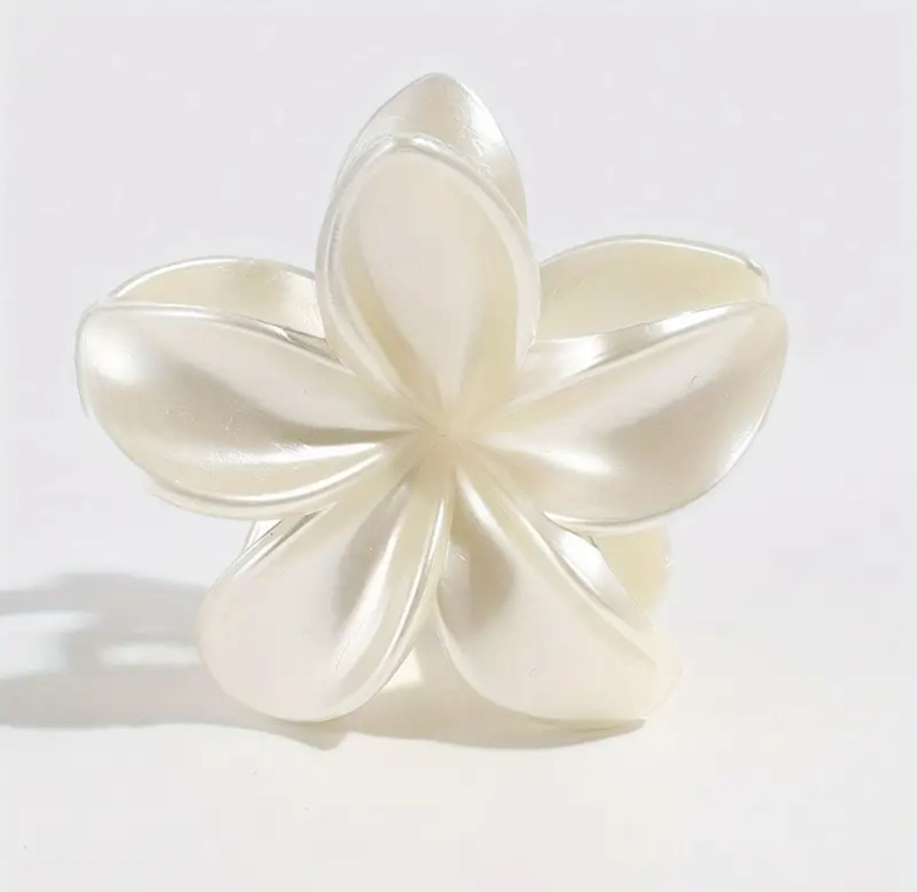 Metallic flower claw clip